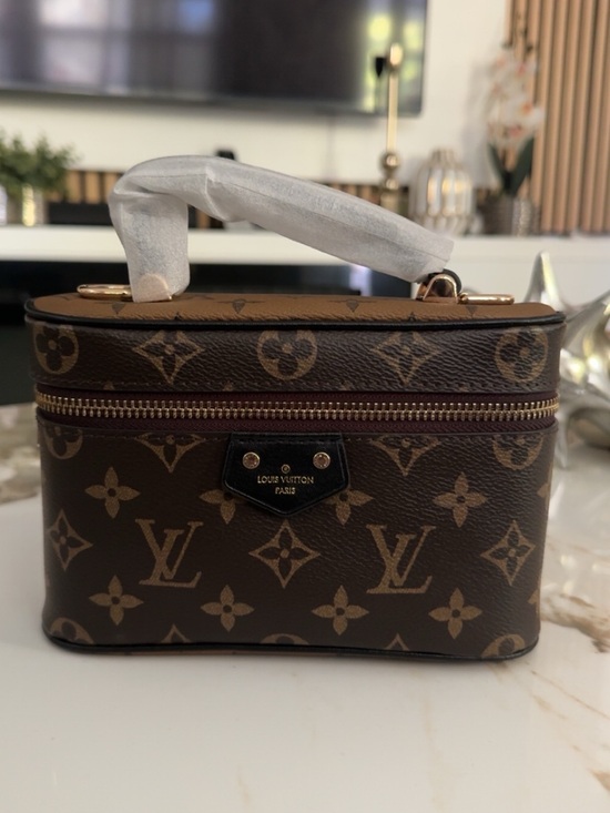 Louis Vuitton Handbags - Louis Vuitton Monogram Cosmetic Vanity Case Brown